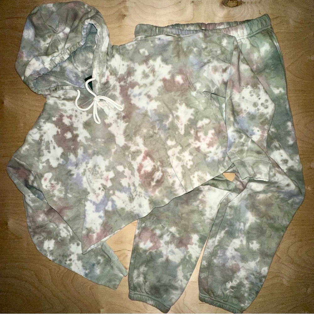 Wild Fable L XL Sweatshirt and Jogger Set Tie Dye Earth Tones Cropped EUC